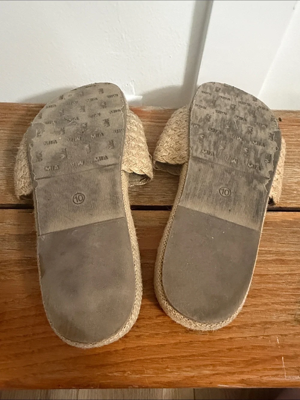 MIA Slides Size 10
